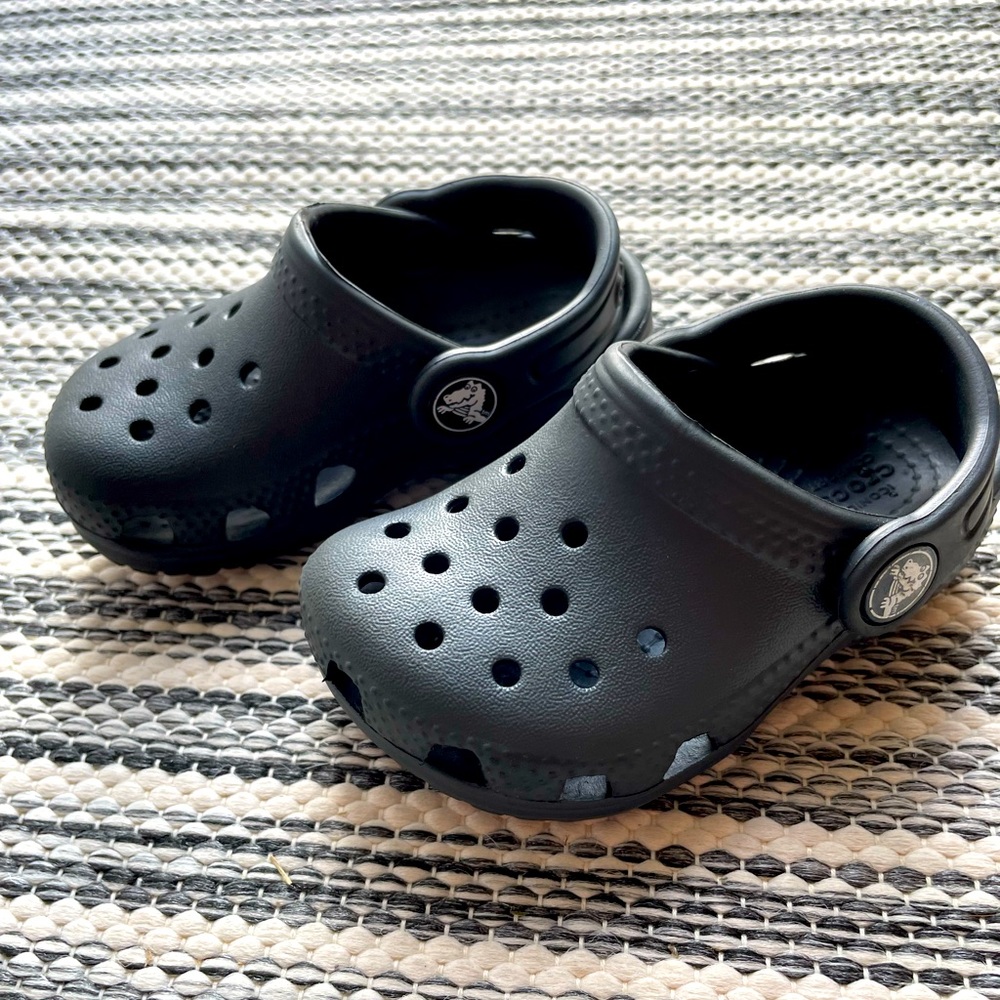 Crocs size 5c